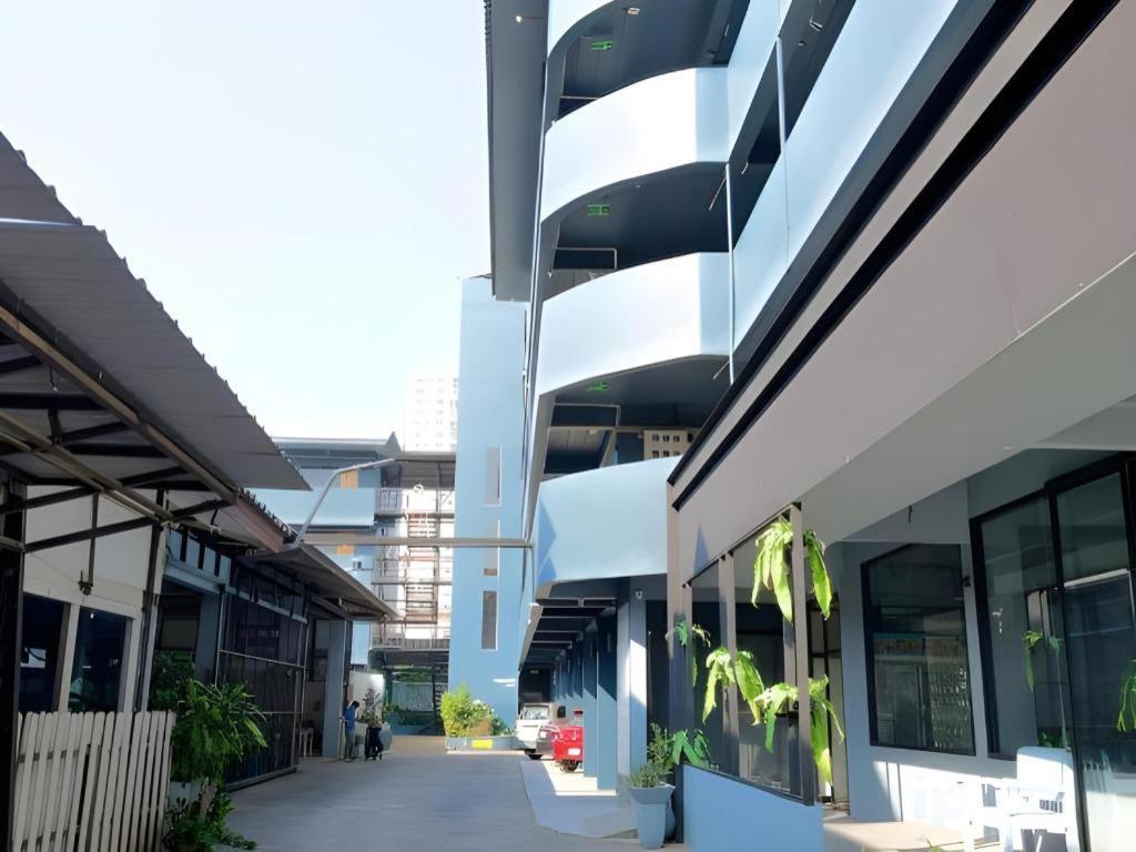 Watket Hotel Chiang Mai Exteriör bild